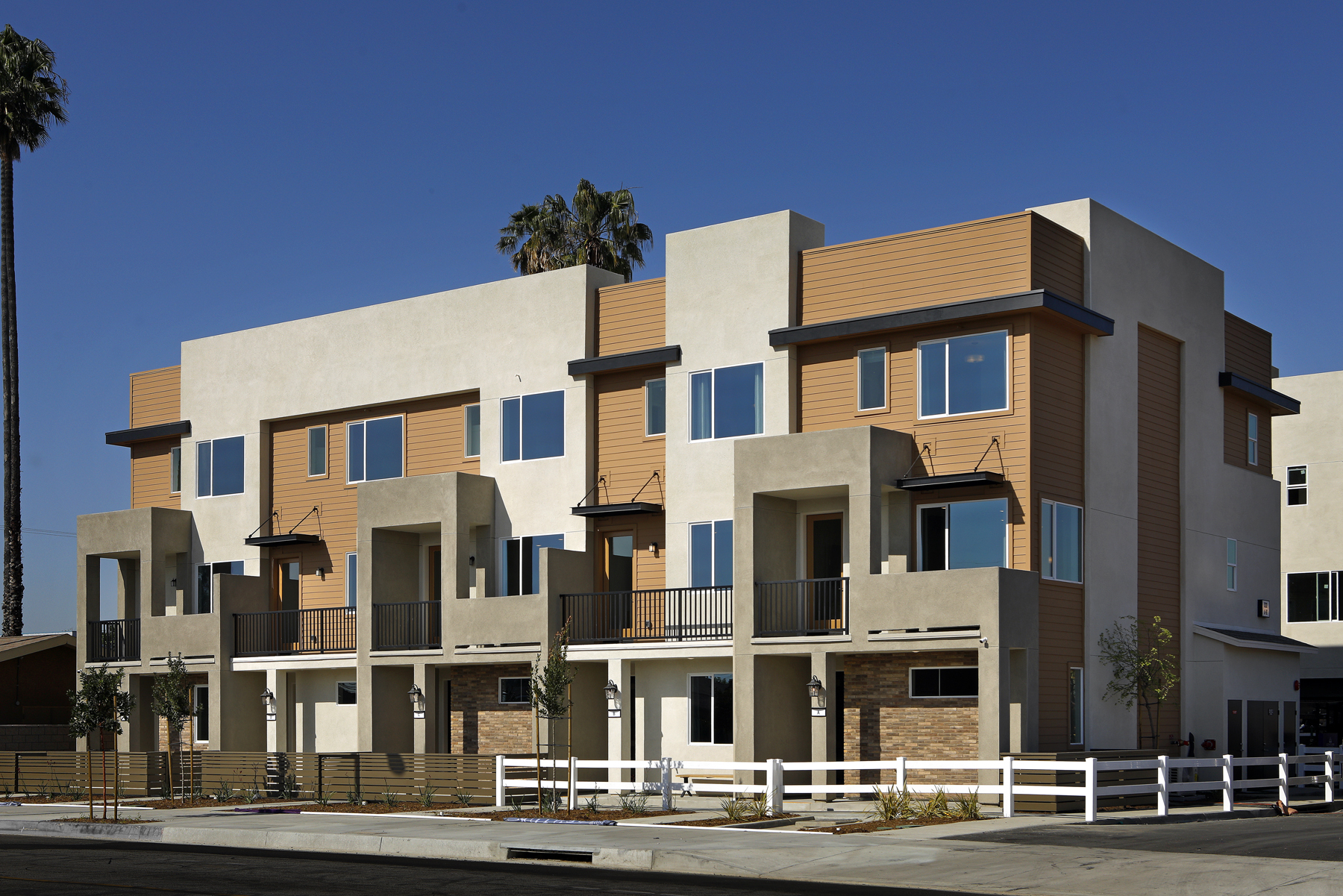 0013 4003 Valley Oak Lane