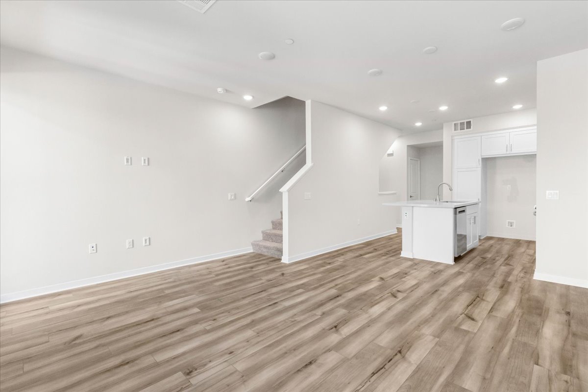 0024 4005 Valley Oak Lane