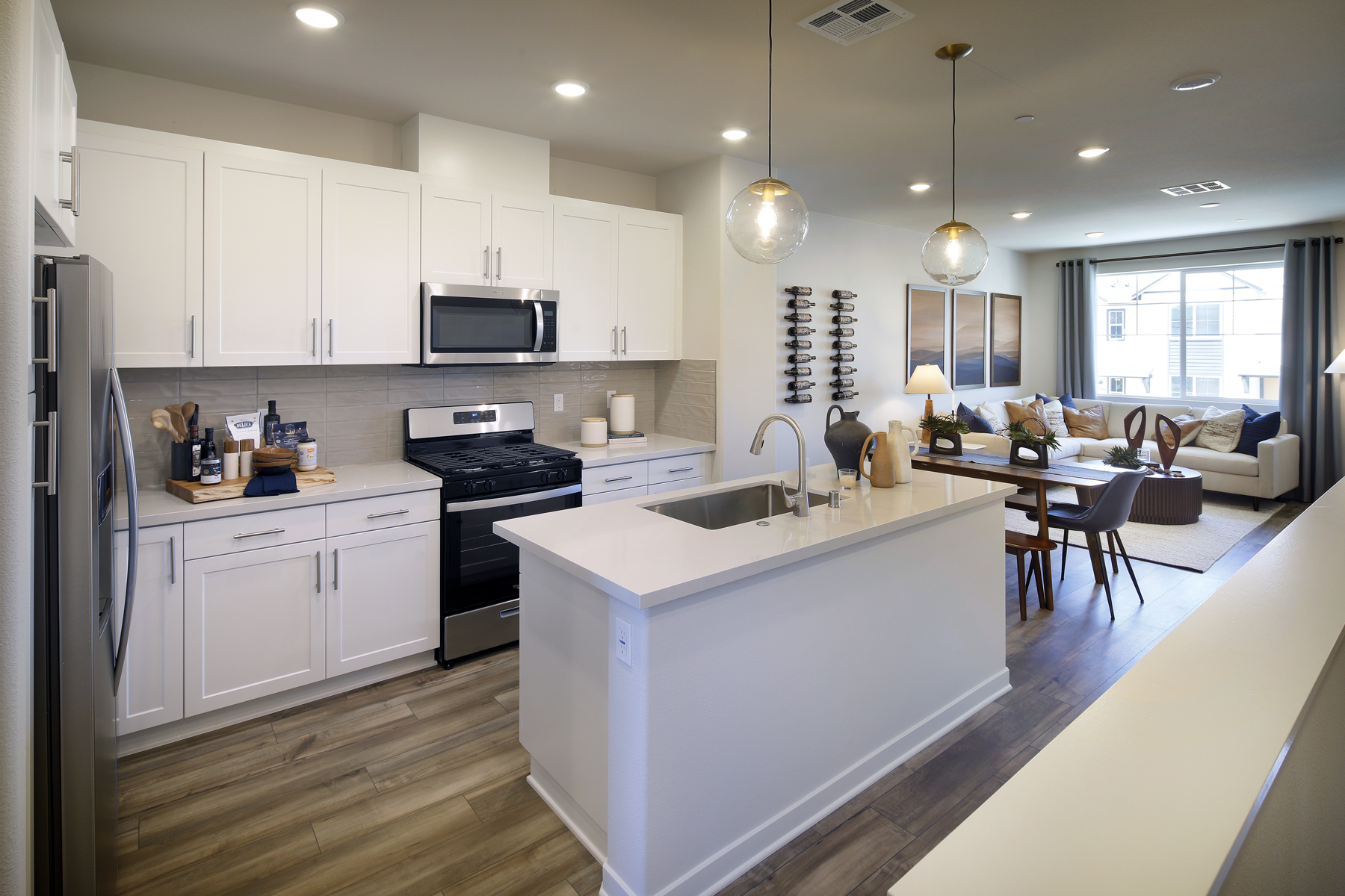 0053 9803 Crossbay Loop