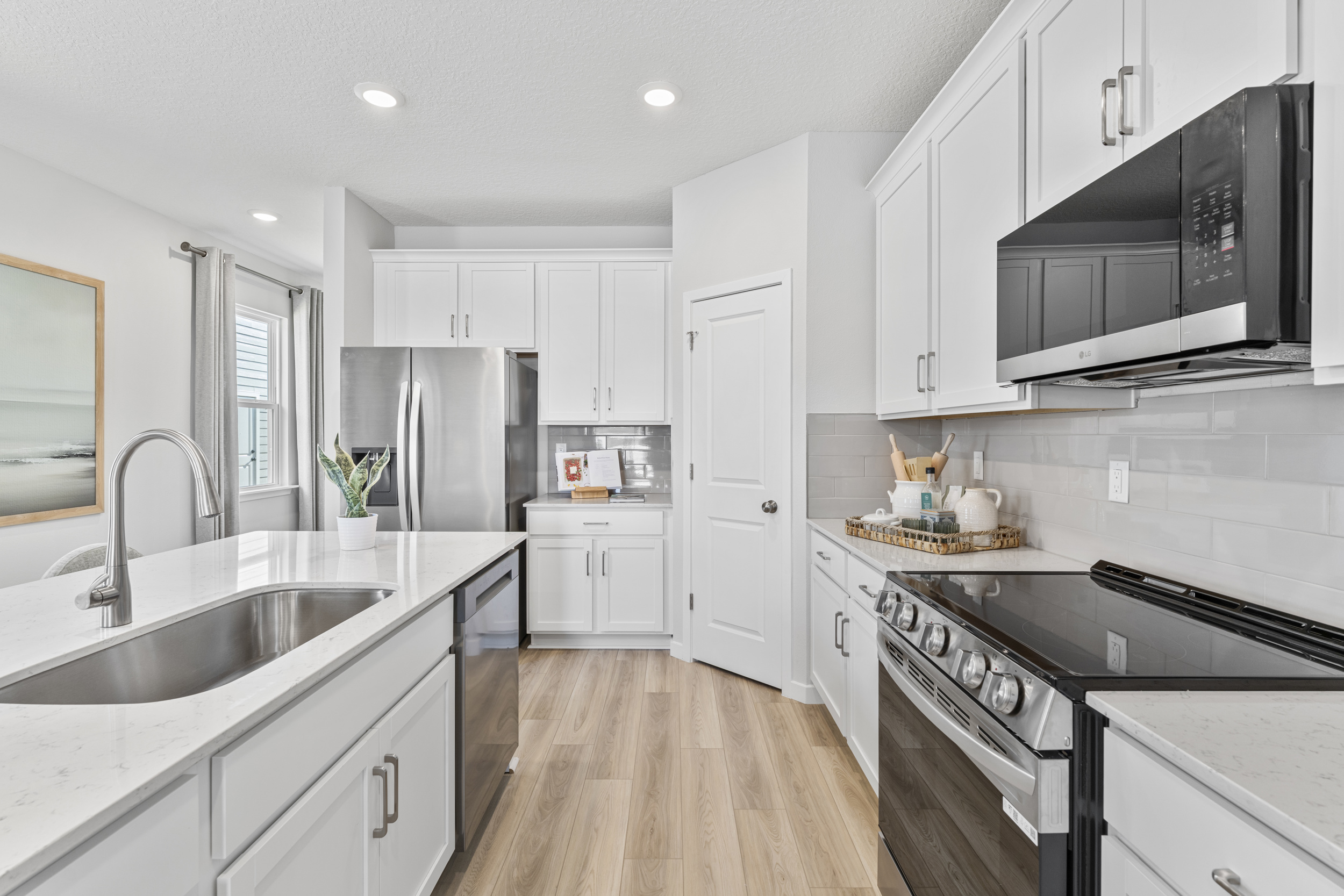 Laurel II Floor Plan Chef's Kitchen with LG Appliances at The Preserve at Camden Woods